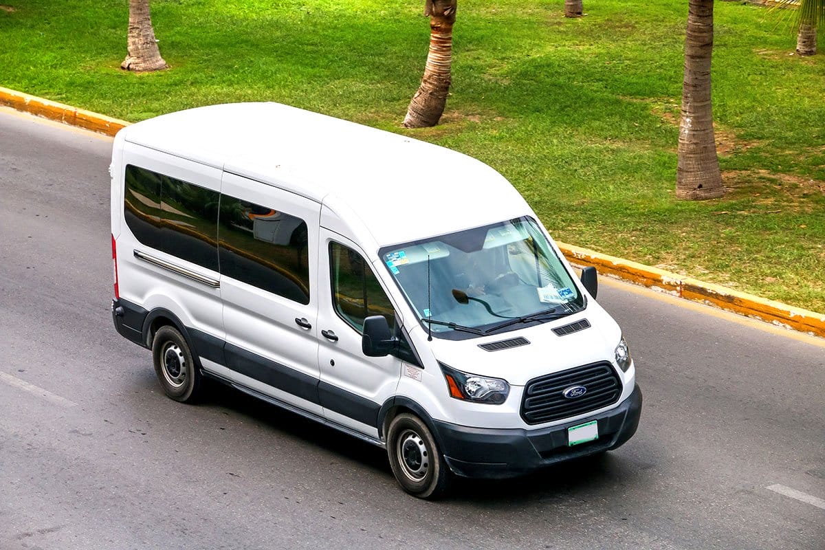 How much does it cost to hire a minibus? Read before you hire a Minibus to avoid chaos.