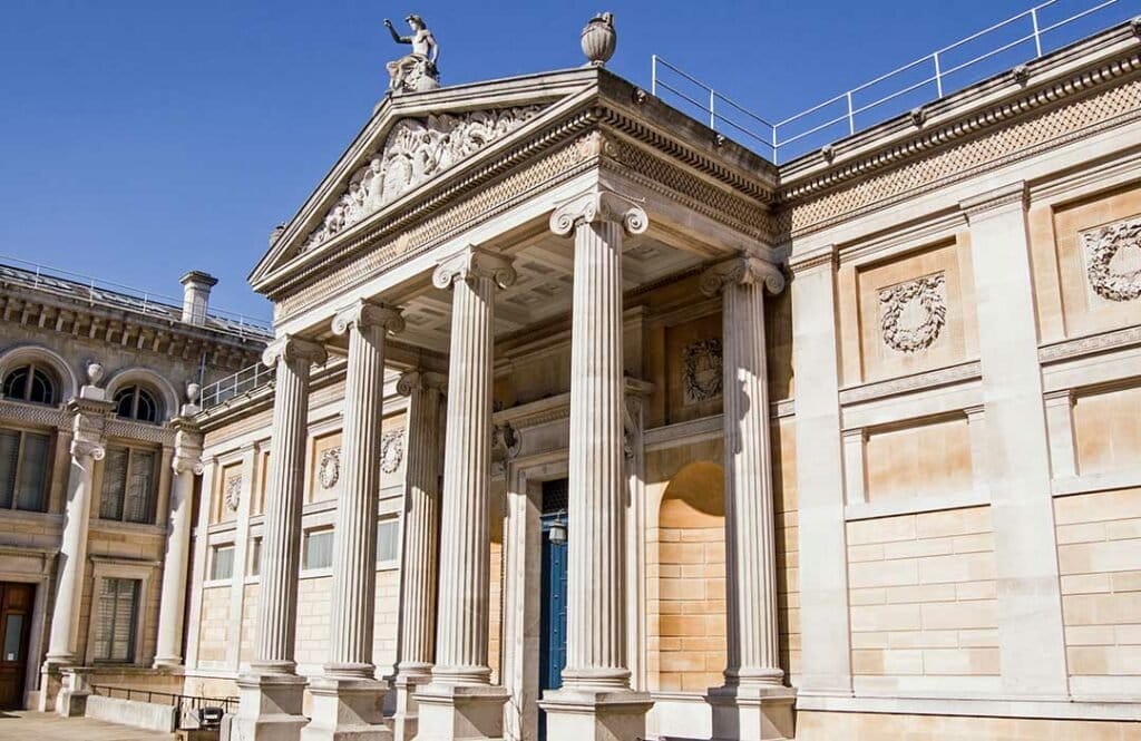 Best Things to Do in Oxford Ashmolean Museum